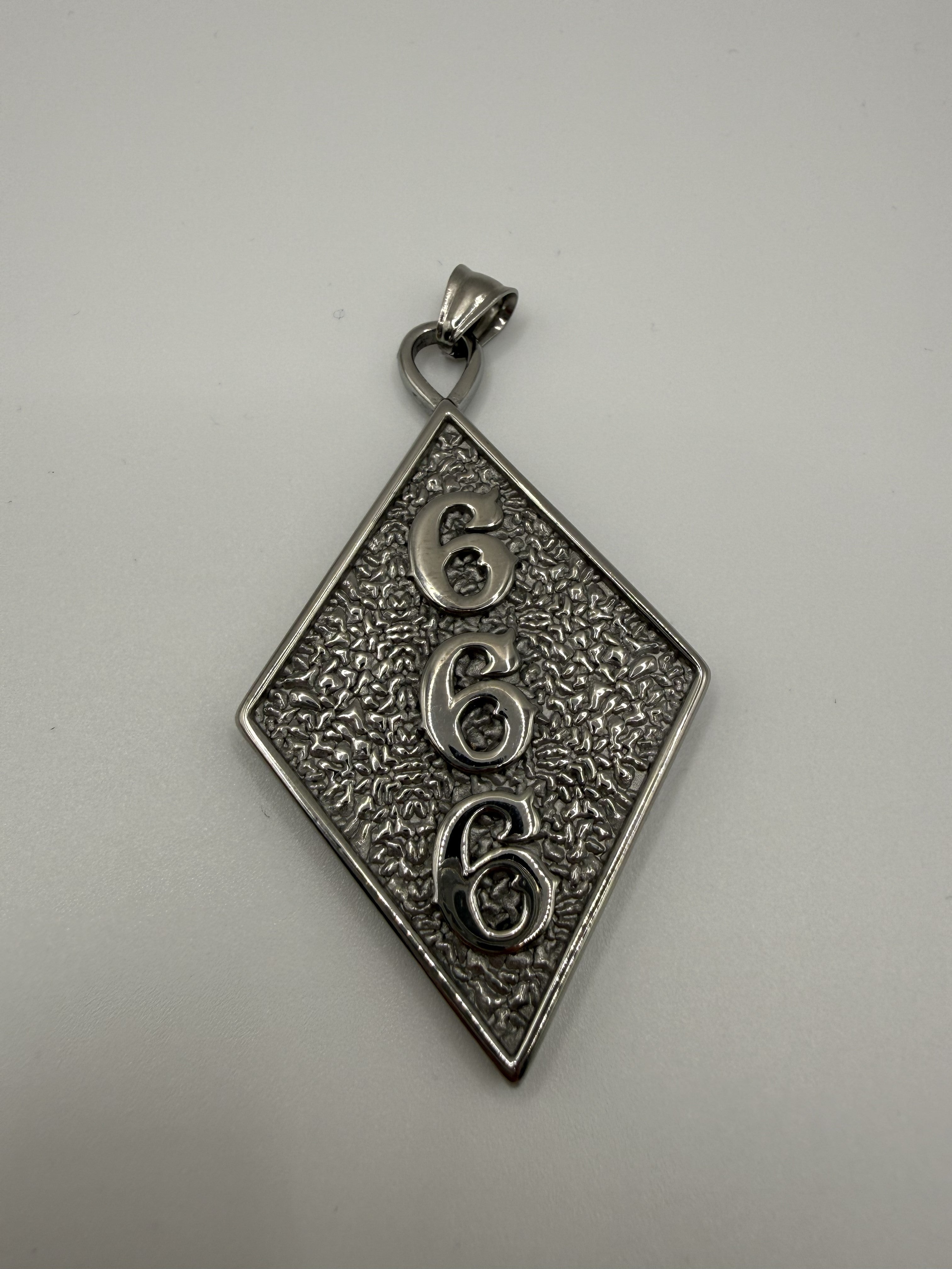 666 Anhänger