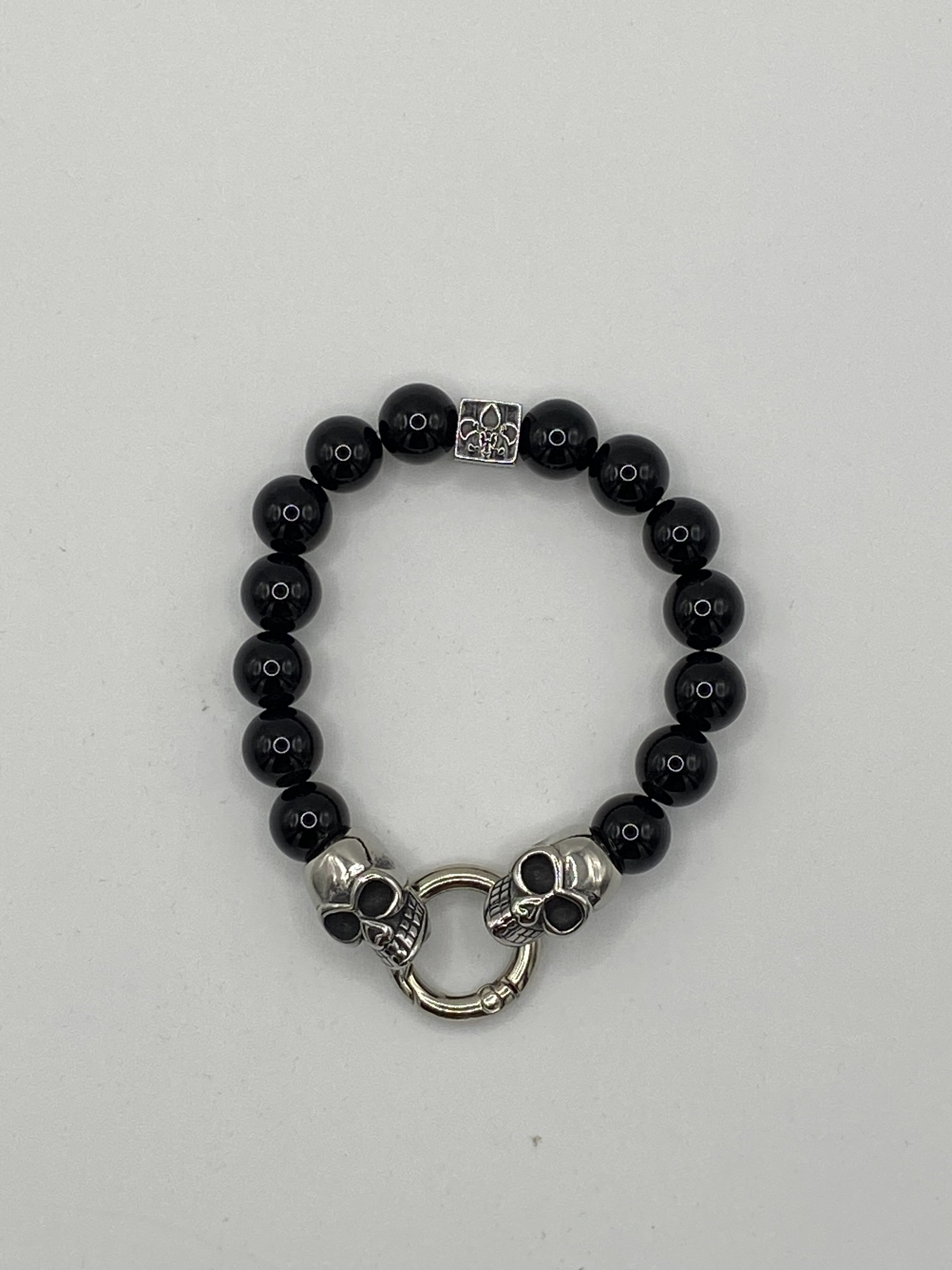 Armband mit Totenkopf