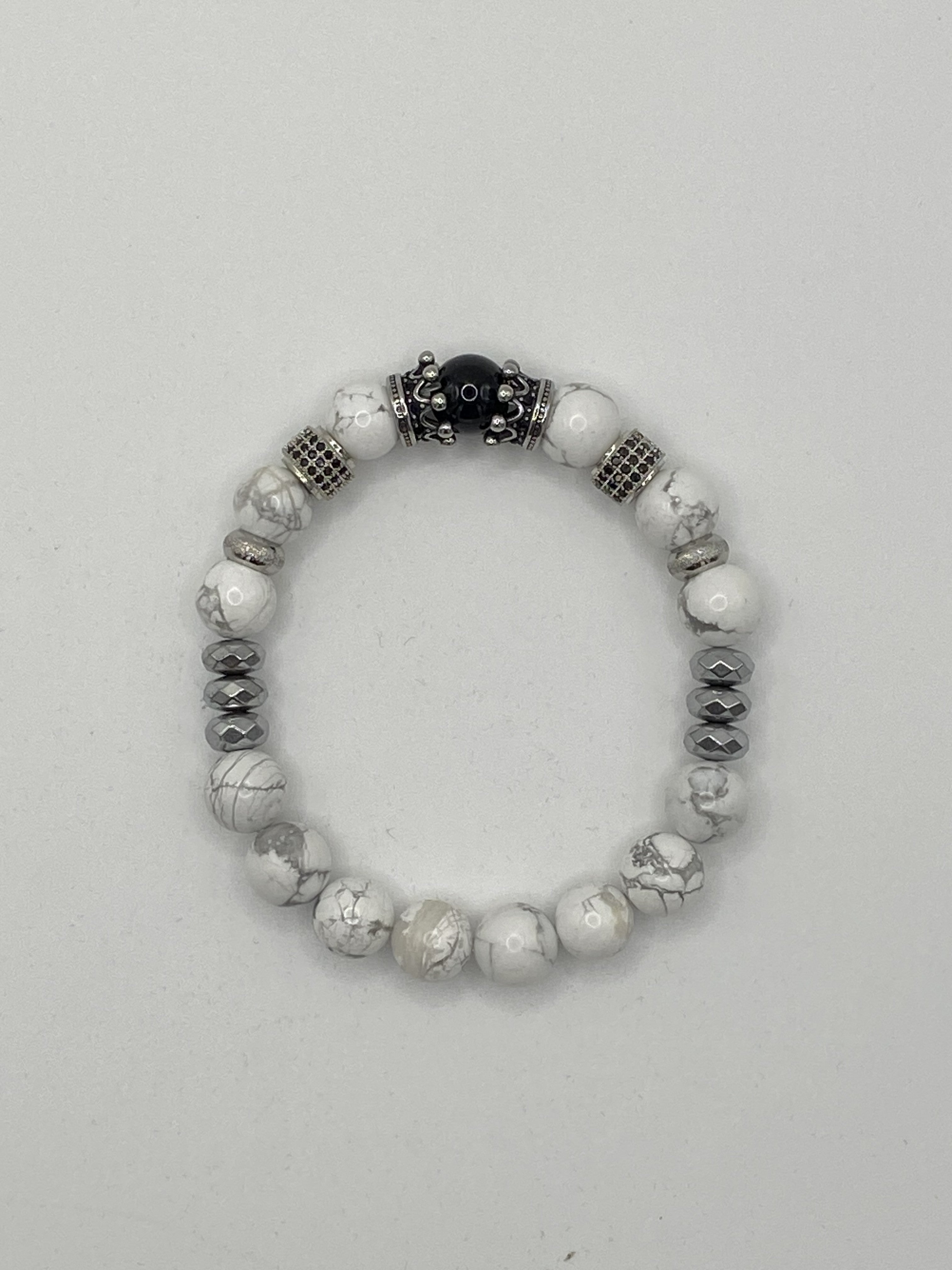 Armband mit Kronen
