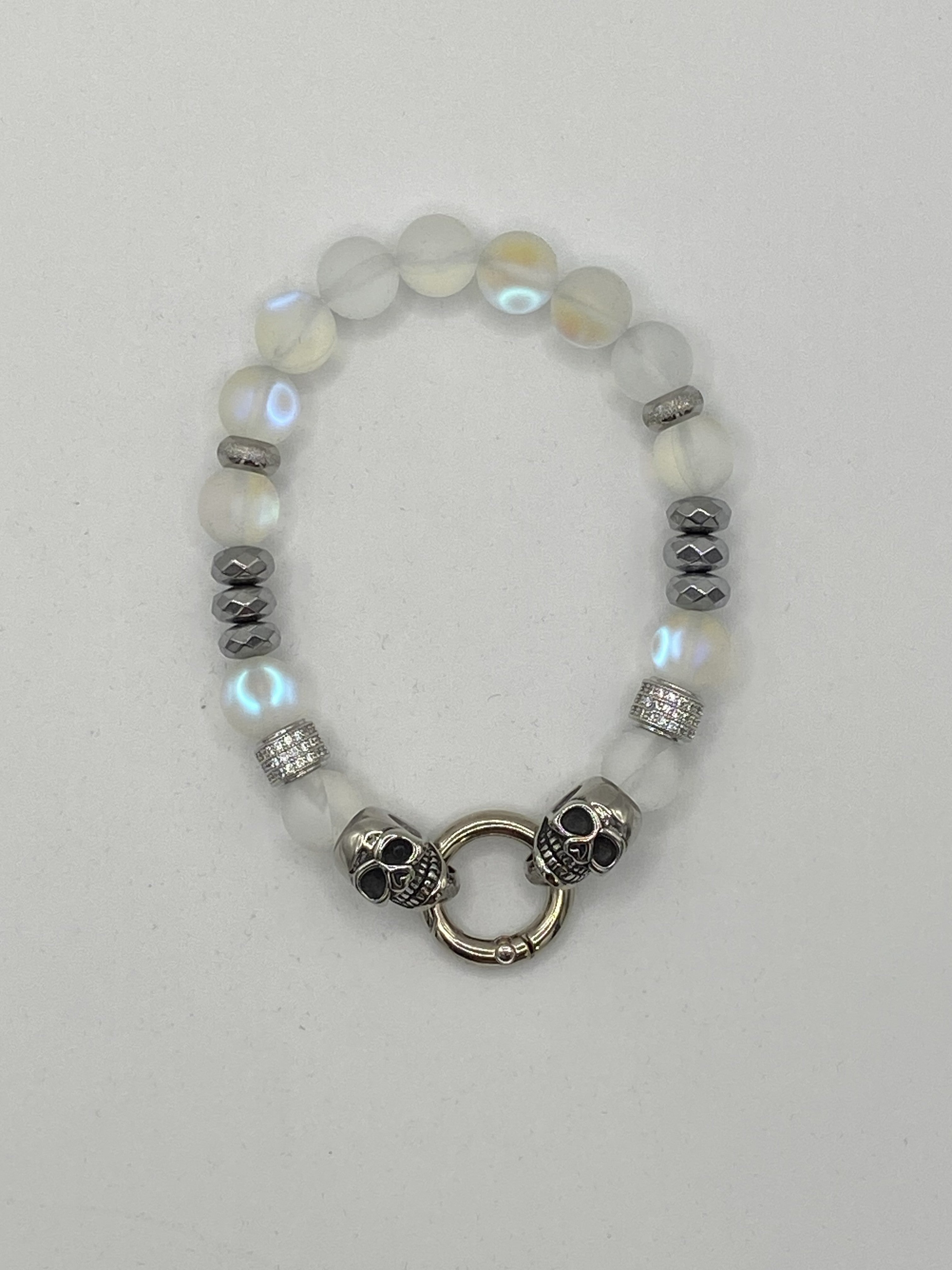Armband mit Skulls