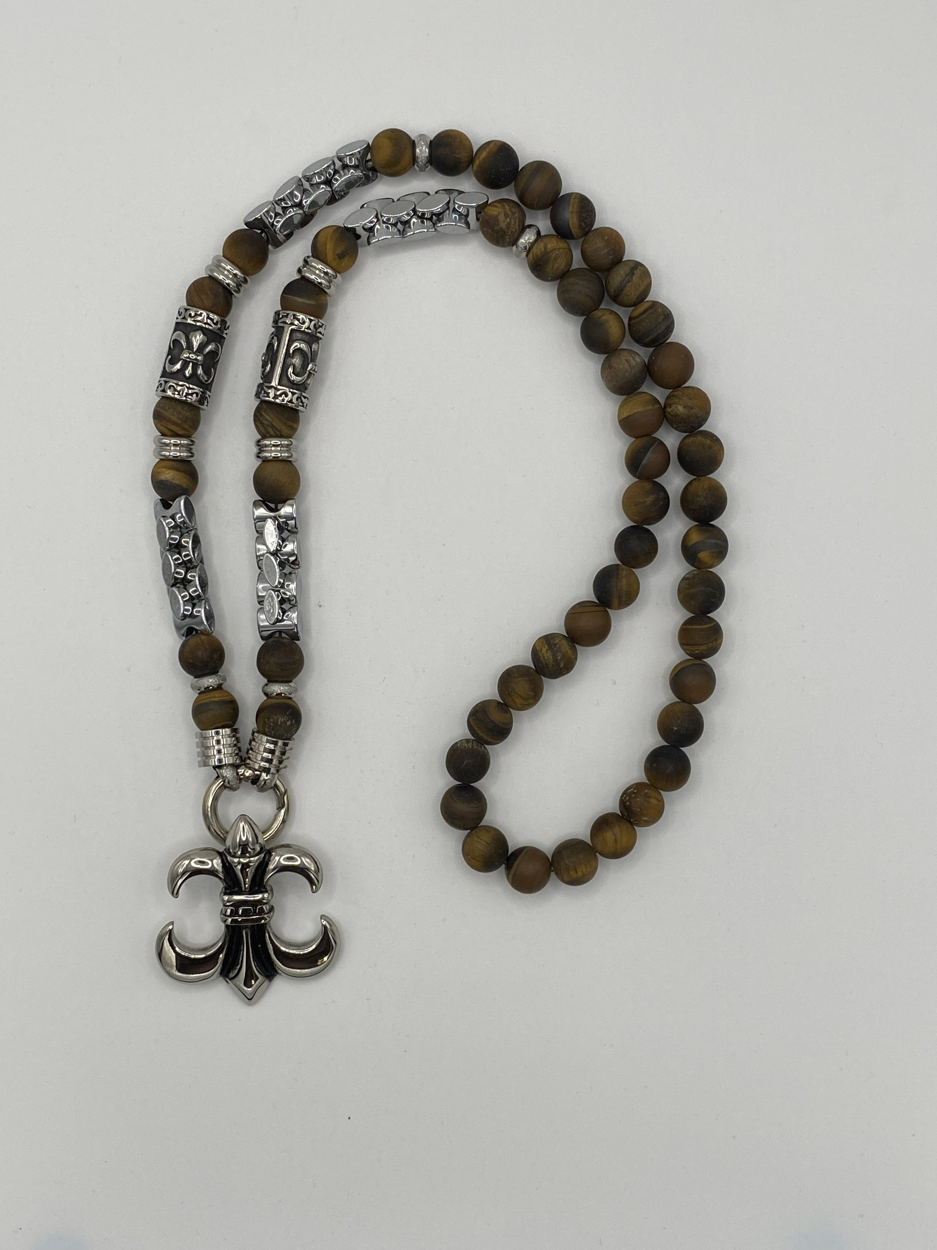 Kette mit Lilie