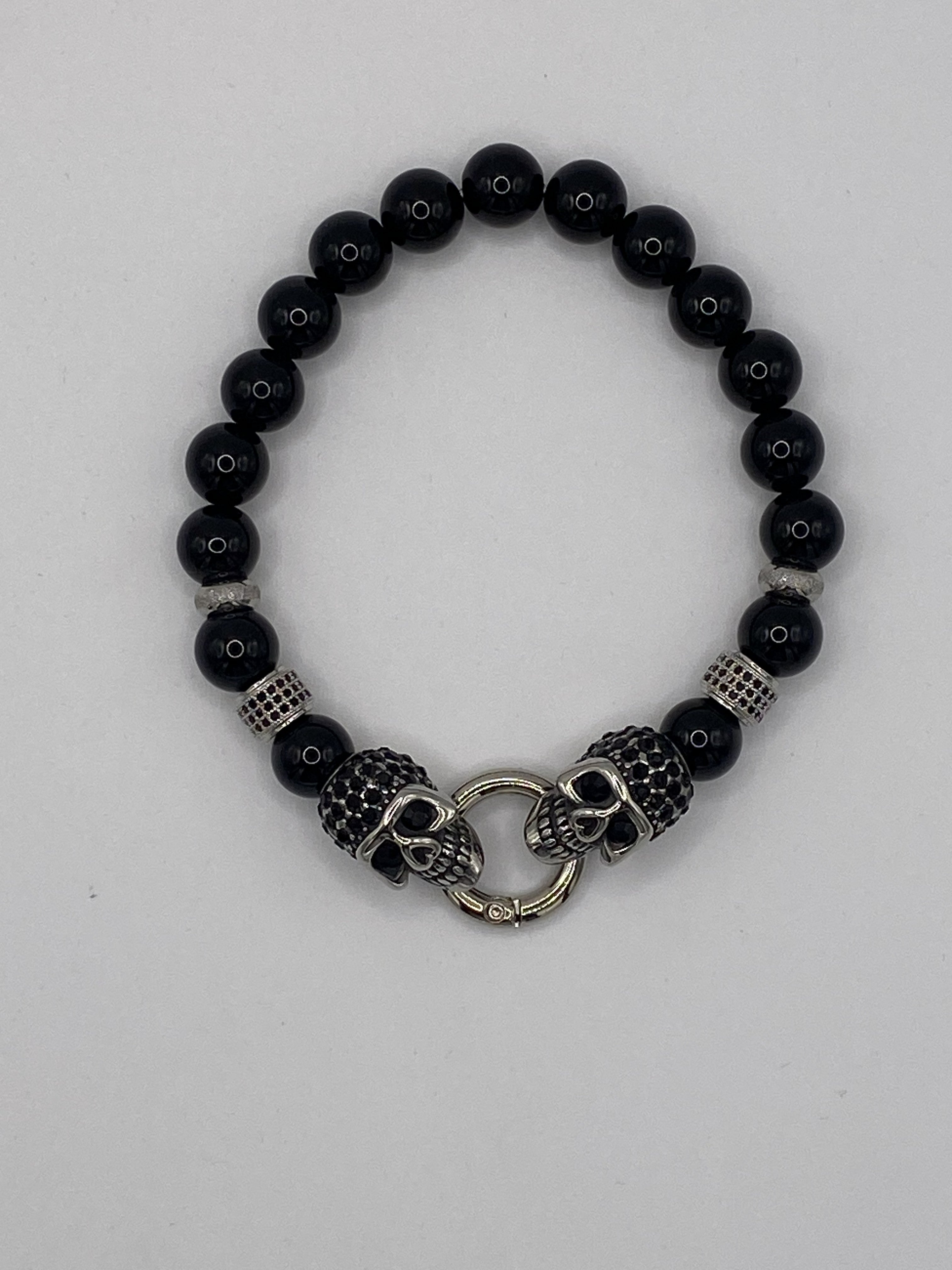 Armband mit Totenkopf