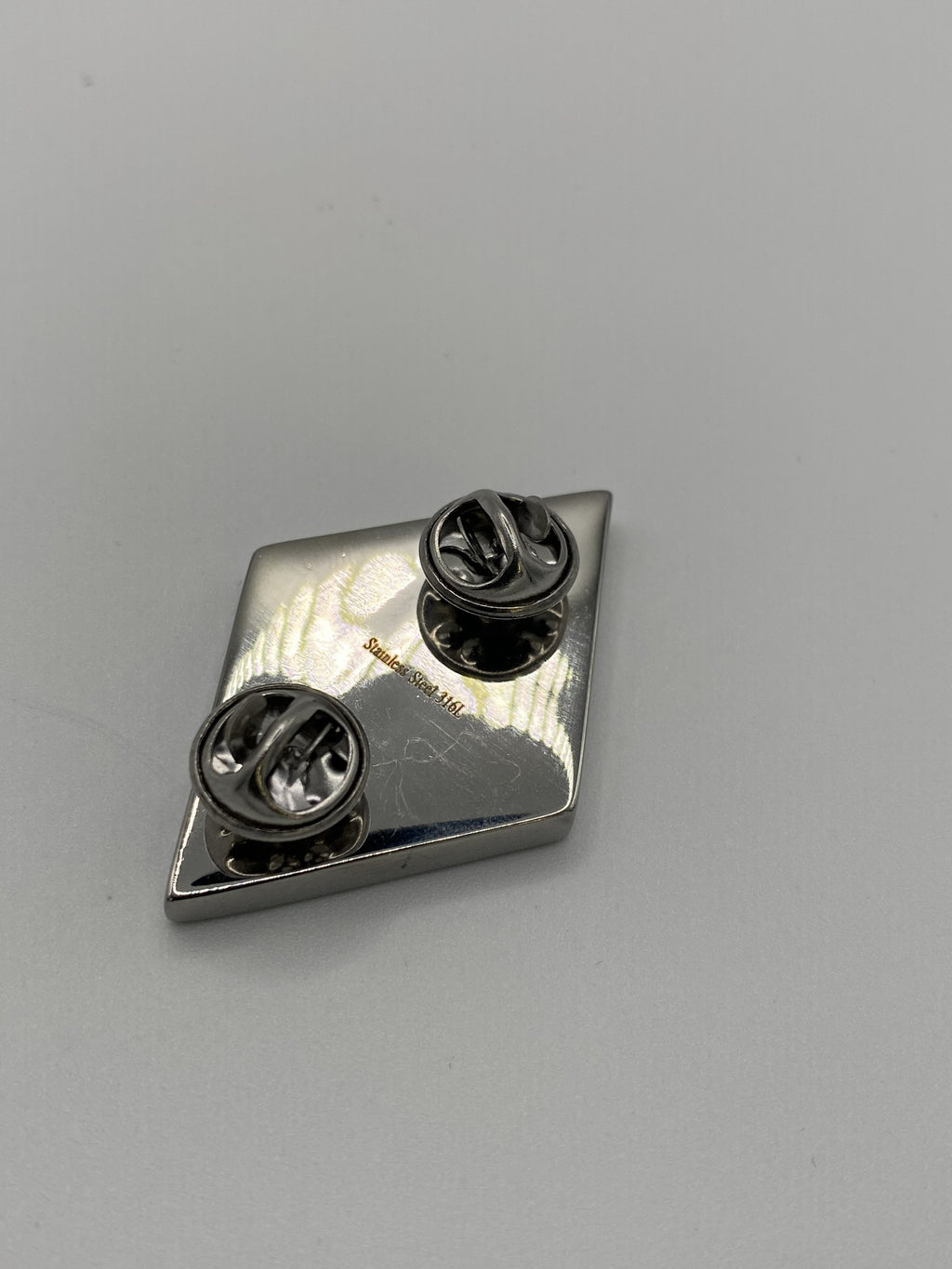 1% Pins