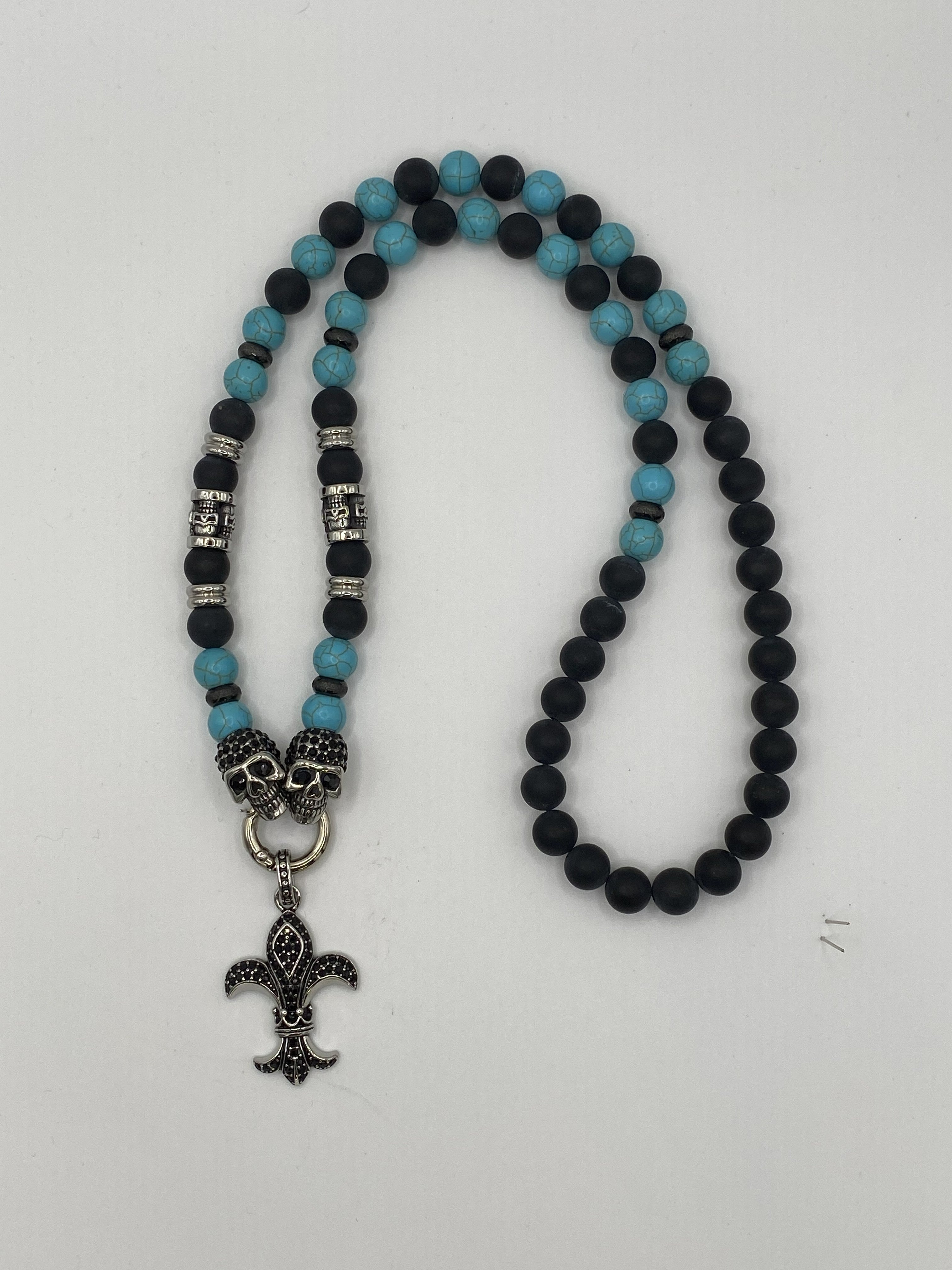 Kette mit Lilie